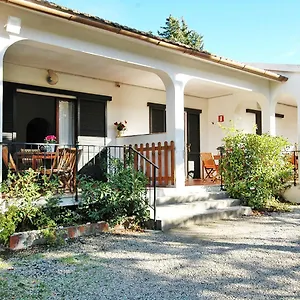 https://casa-katia-lacona.it-tuscanyhotel.com